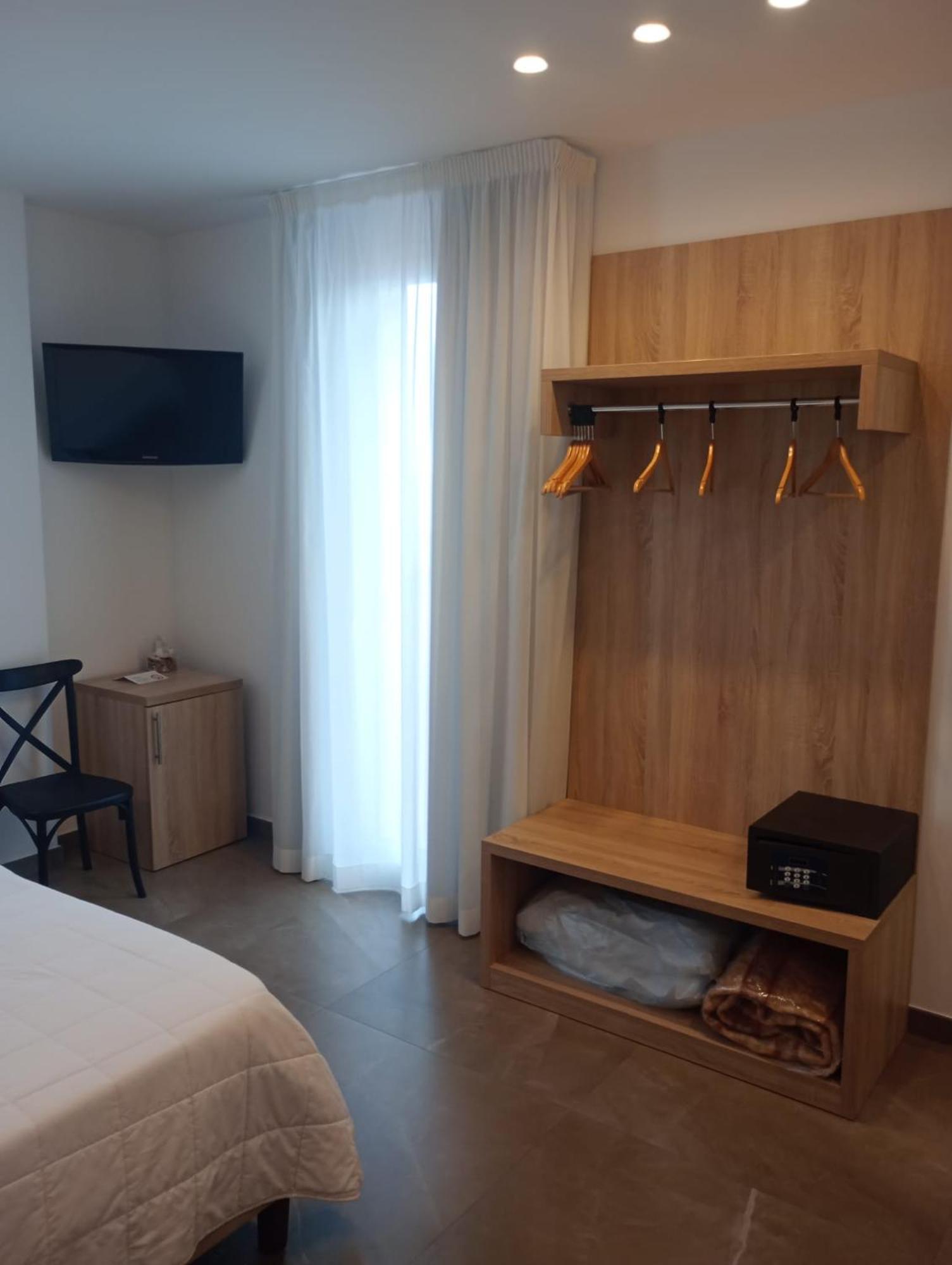 Hotel La Martinica Ficarazzi エクステリア 写真
